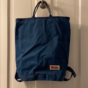 FjallRaven vardag tote pack in storm